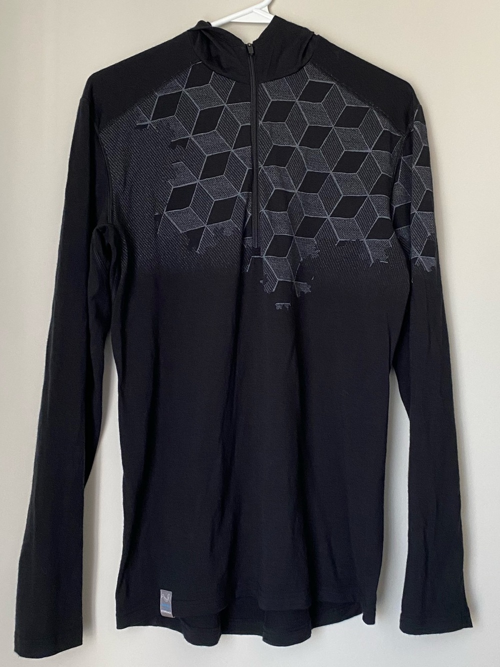 Men’s Icebreaker x Simon Beck Merino Bodyfit 200 Sz M Black Like New